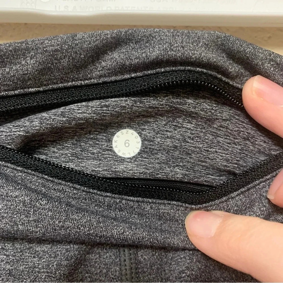 Lululemon Speed Up Crop 21" Heathered Black Size 6 W6AK6S - Picture 15 of 15